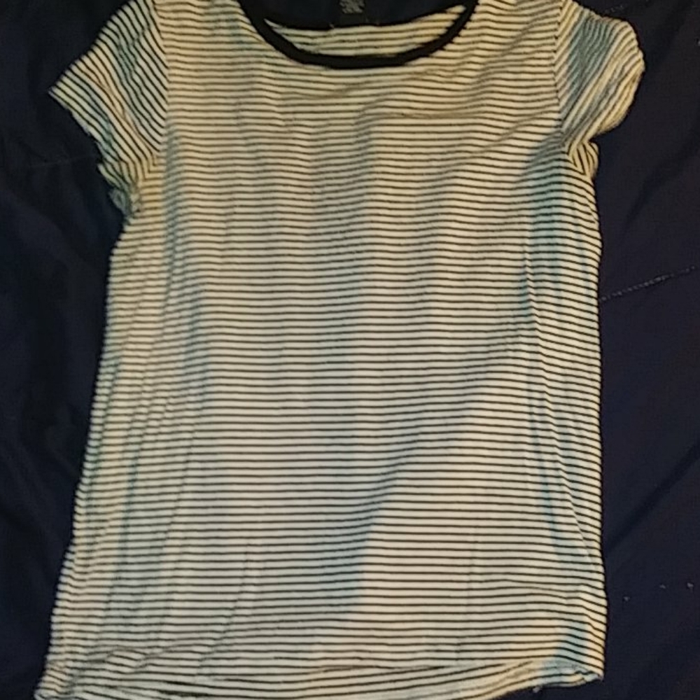 Short sleeve top